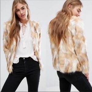 🌻Hollister Faux Fur Jacket